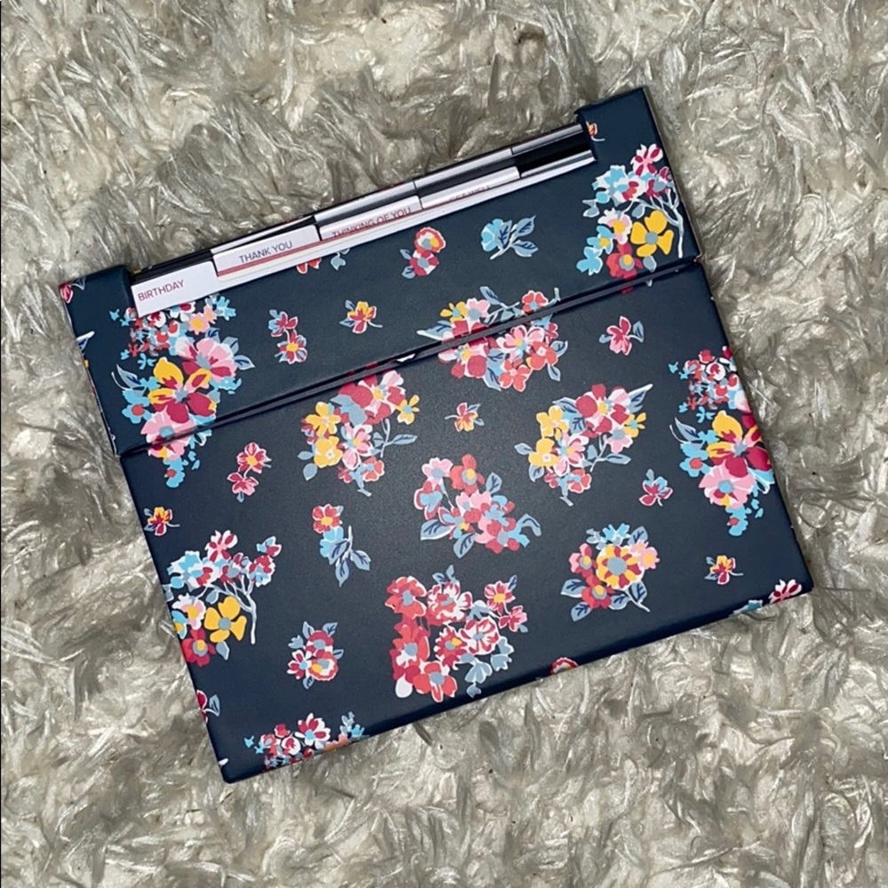 Vera Bradley Cards Set